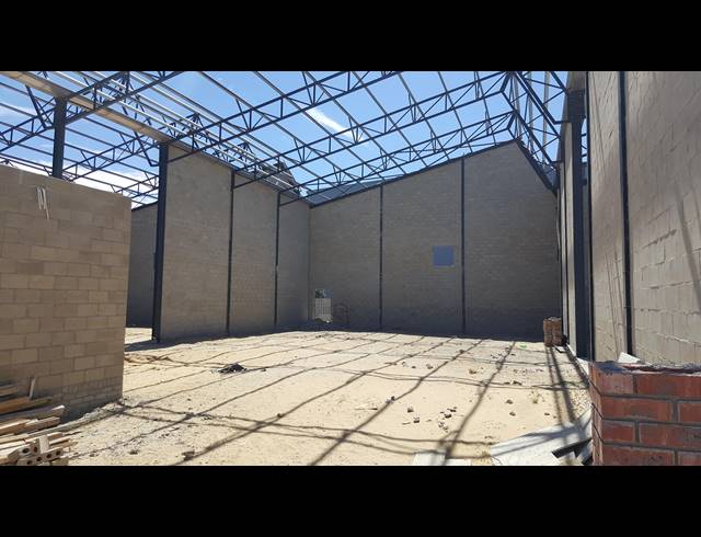 381M² FACTORY TO LET IN RIVERGATE